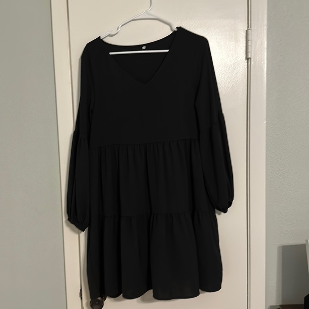 Black dress, size small